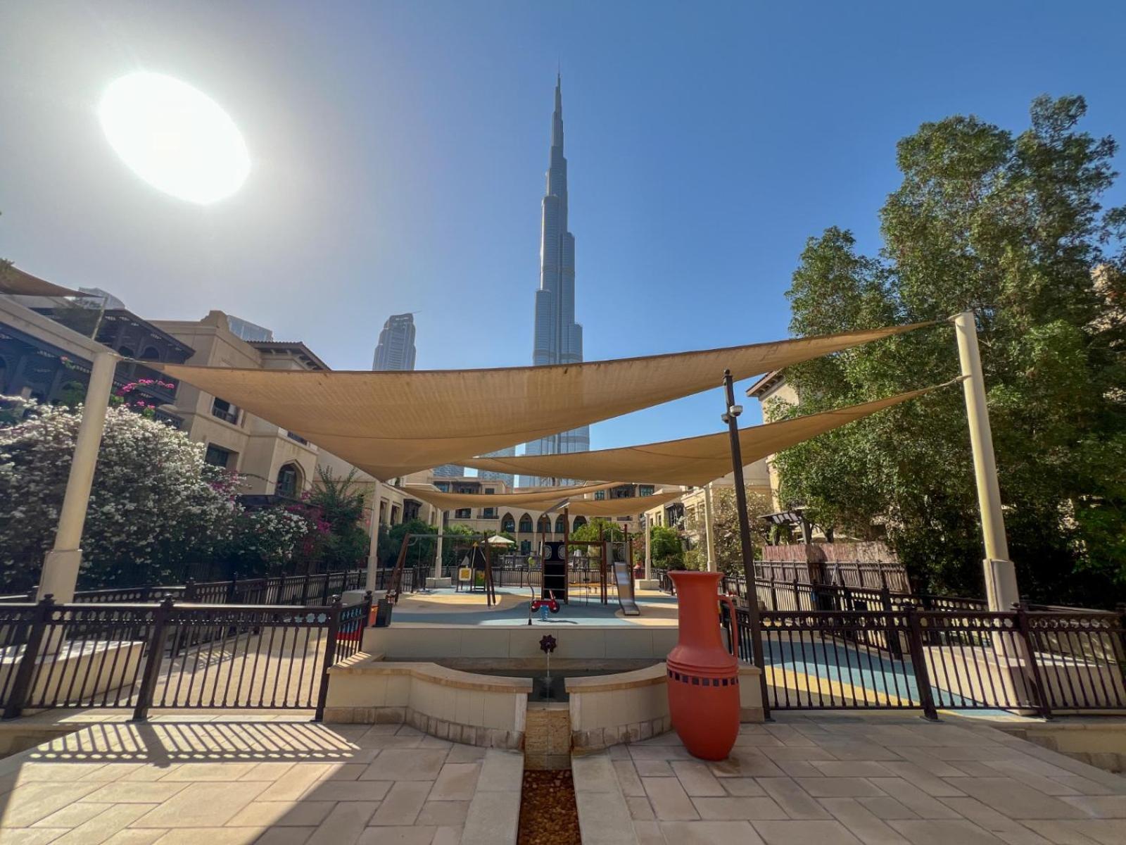 Durrani Homes - Heaven On Earth Apartment
